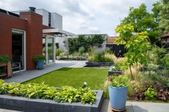 Groene-tuin-met-vijver-resultaat-13