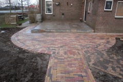 aanleg-tuin-met-ronde-vorm-17