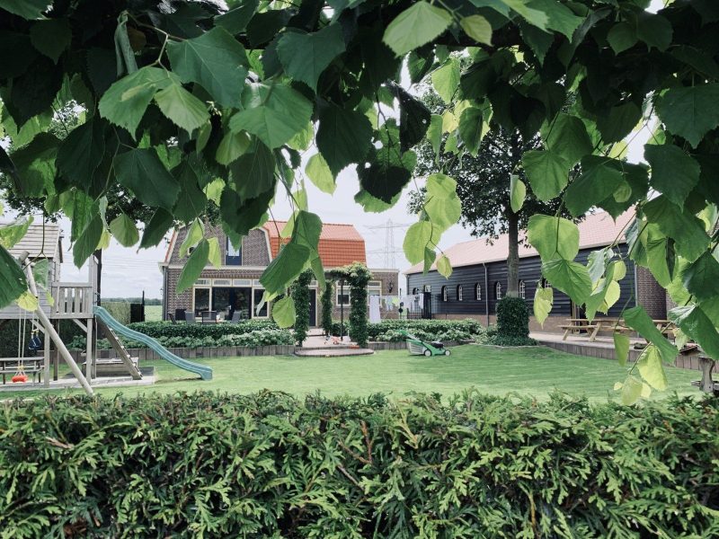 Huis-totaal-achterkant