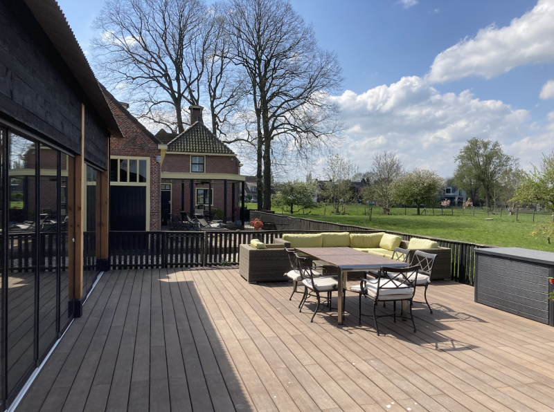 vlonder-met-tuinhuis-1